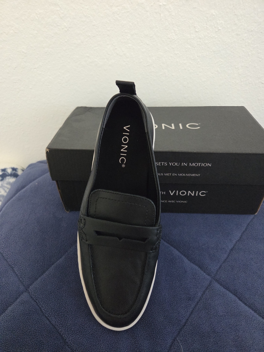 Vionic Black Uptown Leather Loafers with White Platform Soles - Picture 2 of 6